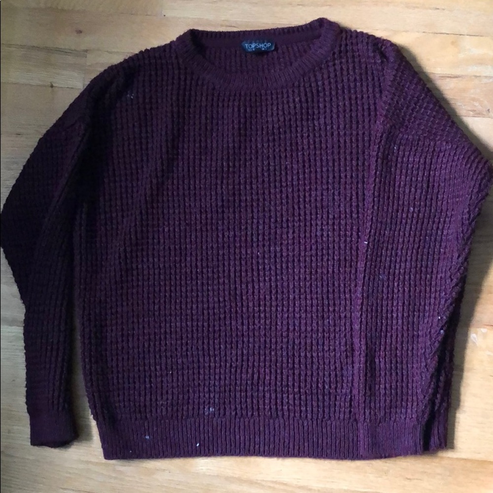 Comfy and cozy crew neck sweater from Topshop!
